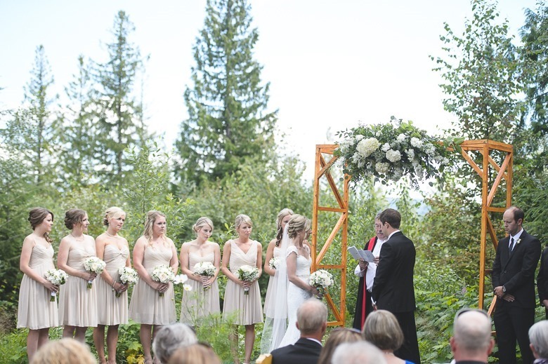 lauren-casey-rossland-bc-kootenay-wedding-electrify-photography-e-104_thumb.jpg